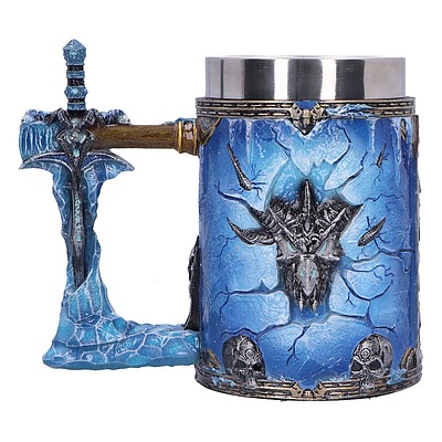 Einfach und sicher online bestellen: World of Warcraft Krug The Lich King 15,5 cm in Österreich kaufen.
